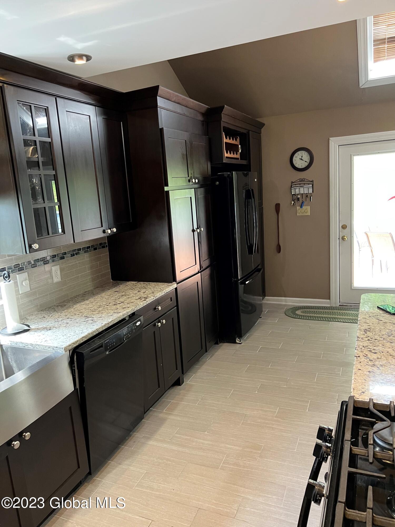 96 Schermerhorn Road Rotterdam, NY 12306 - Photo 4 of 39 Kitchen