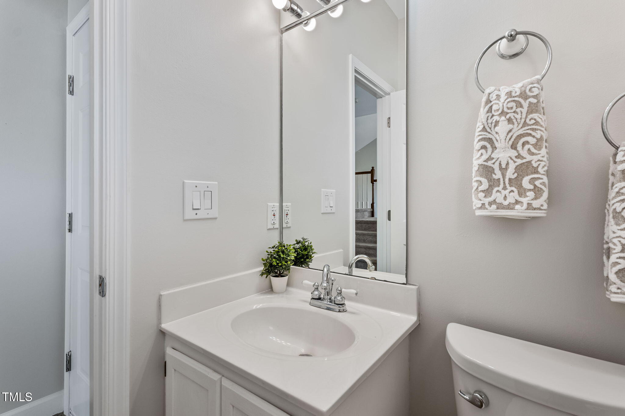 5817 Edgebury Road Raleigh, NC 27613 - Photo 27 of 53 16-web-or-mls-P1315737