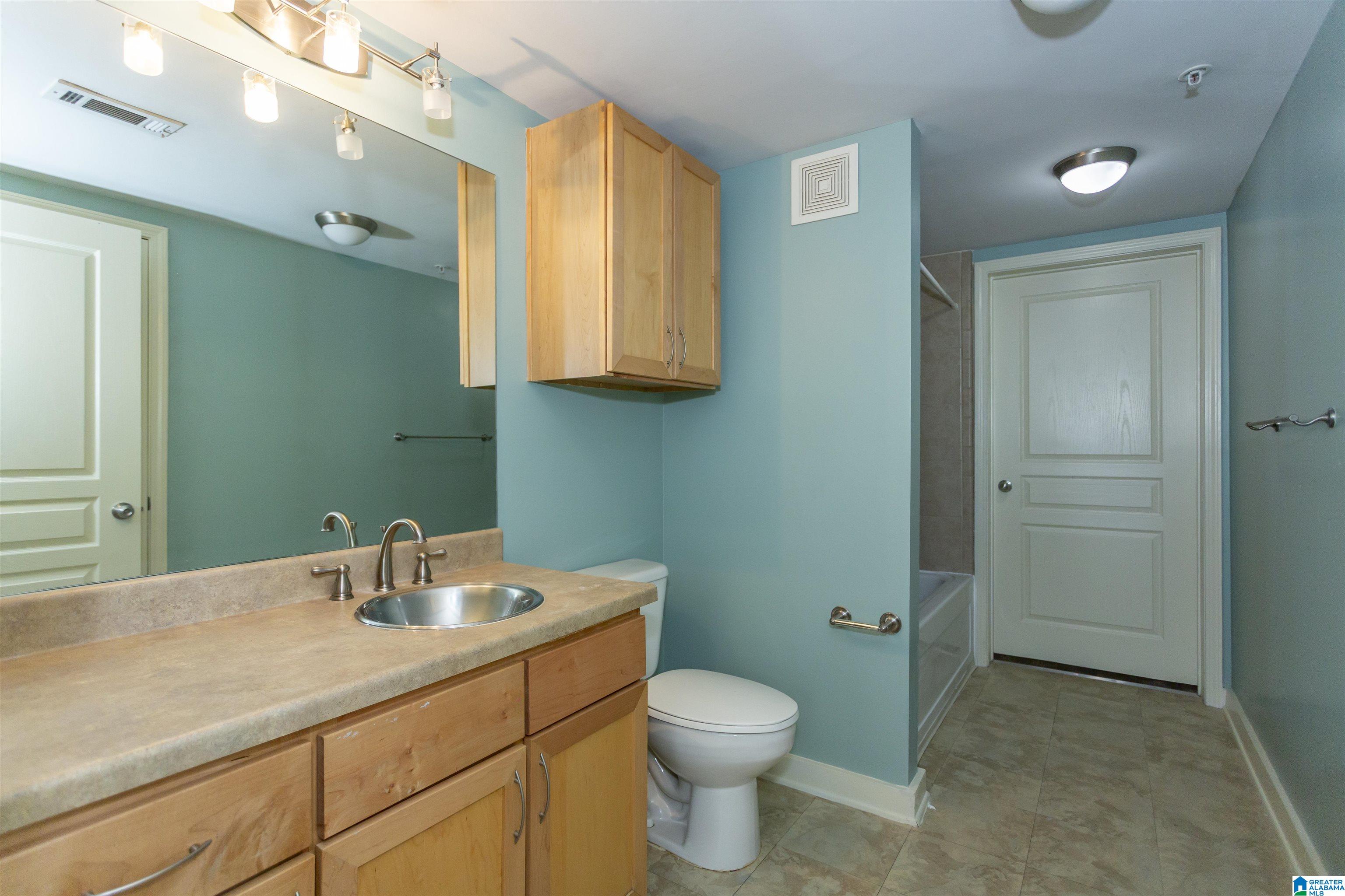 401401 20th Street South, Unit 322 Birmingham, AL 35233 - Photo 7 of 54