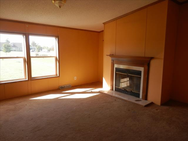 7812 War Road Newport, MI 48166 - Photo 2 of 16