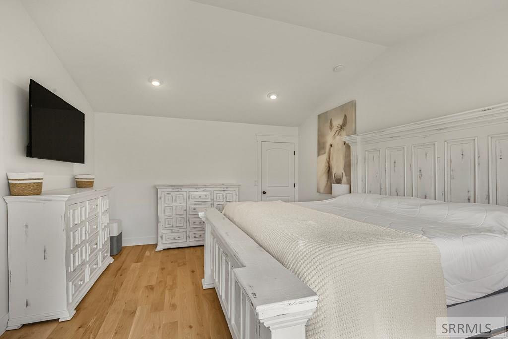 7232 East Middle Fork Road Idaho Falls, ID 83406 - Photo 23 of 72 Master Bedroom