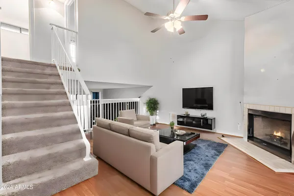 $2,000 | 921 West University Drive, Unit 1087, Mesa, AZ 85201