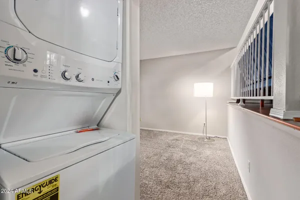 $2,000 | 921 West University Drive, Unit 1087, Mesa, AZ 85201