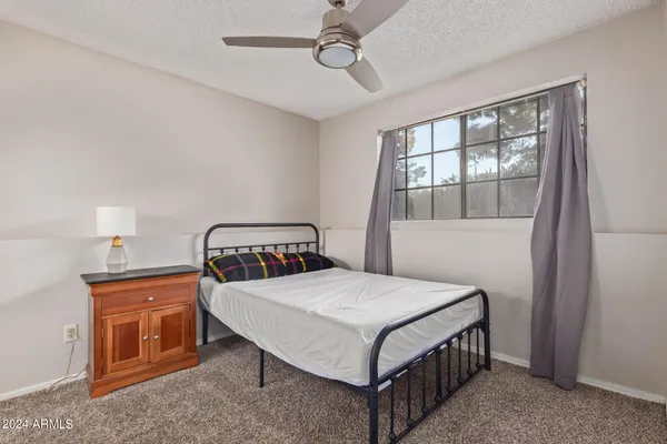 $2,000 | 921 West University Drive, Unit 1087, Mesa, AZ 85201