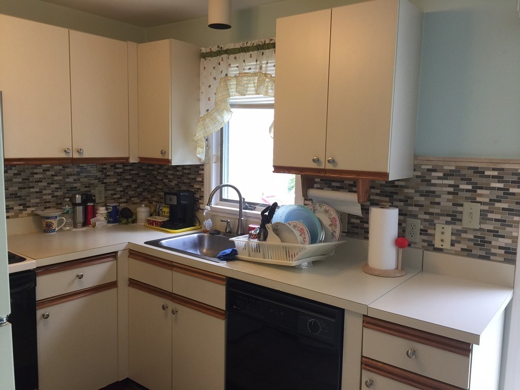 41 Victoria Heights Road, Unit 41 Boston, MA 02136 - Photo 8 of 30 Gallery Image 8