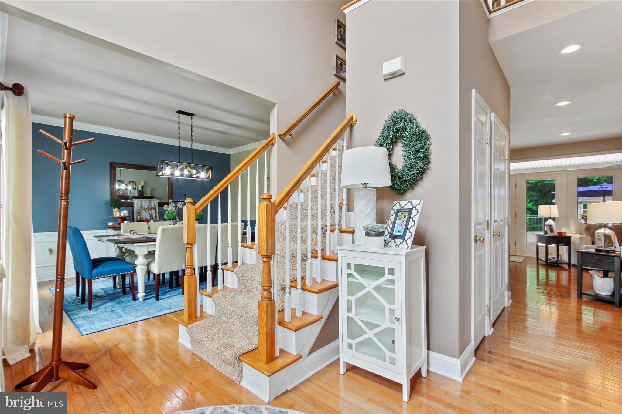 5025 Dairy Road Red Lion, PA 17356 - Photo 4 of 51 2 story foyer