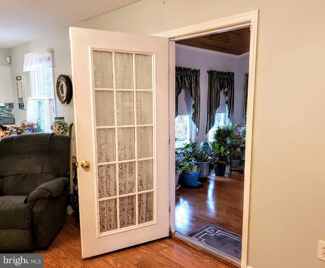 2177 Ambleside Court Frederick, MD 21702 - Photo 22 of 55 Fam rm to sunroom
