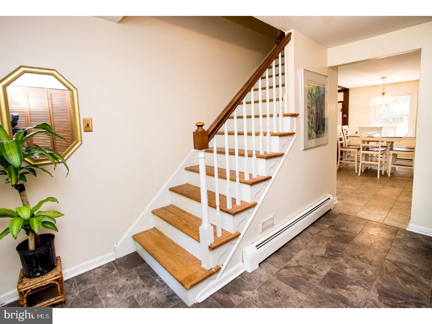 620 Wilder Road Wallingford, PA 19086 - Photo 4 of 24 Foyer