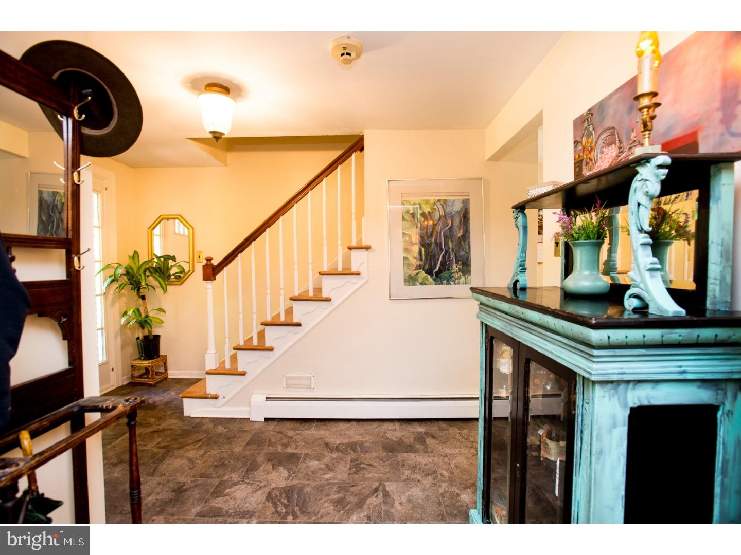 620 Wilder Road Wallingford, PA 19086 - Photo 5 of 24 Foyer