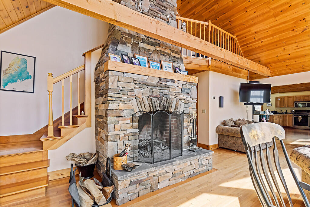 72 Jones Road Vassalboro, ME 04989 - Photo 20 of 57 26_BP5A8869_DxO_mls