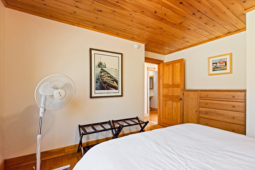 72 Jones Road Vassalboro, ME 04989 - Photo 24 of 57 16_BP5A8839_DxO_mls