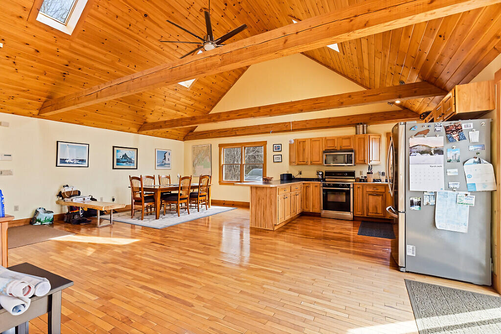 72 Jones Road Vassalboro, ME 04989 - Photo 5 of 57 28_BP5A8875_DxO_mls