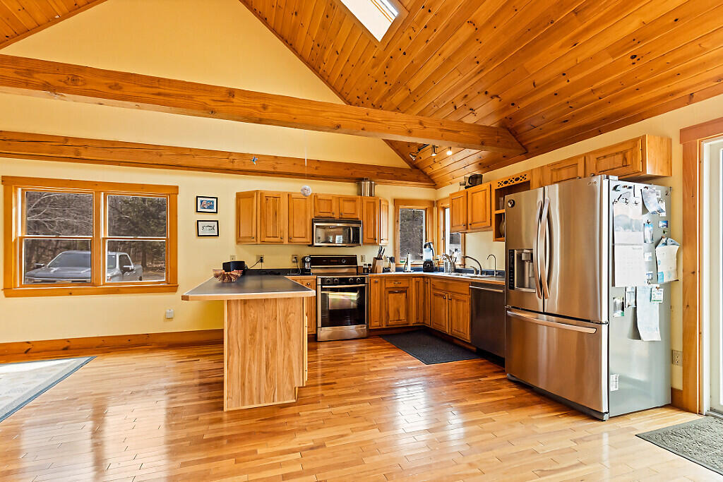 72 Jones Road Vassalboro, ME 04989 - Photo 10 of 57 34_BP5A8893_DxO_mls