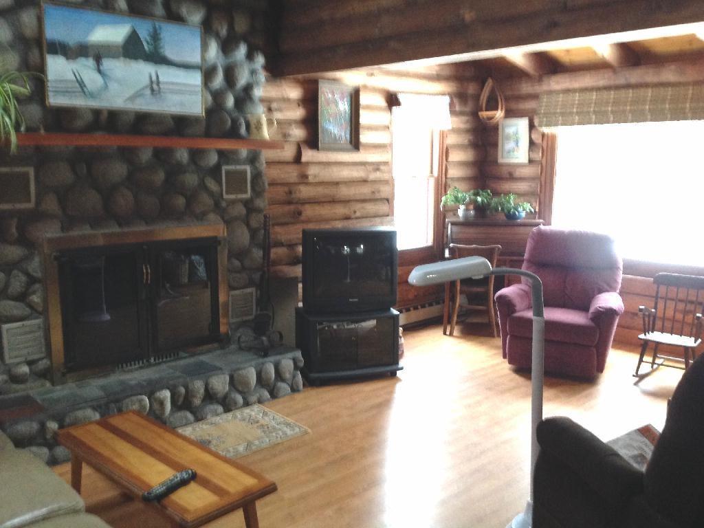 418 North Pond Road Winslow, ME 04901 - Photo 5 of 16 Living Room