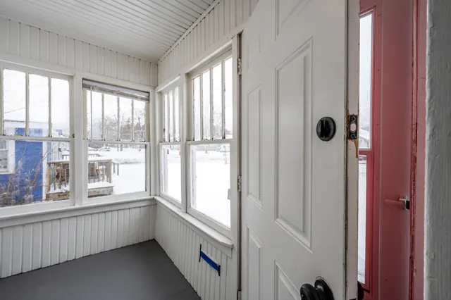 $99,999 | 1216 Broadway, Benton Harbor, MI 49022