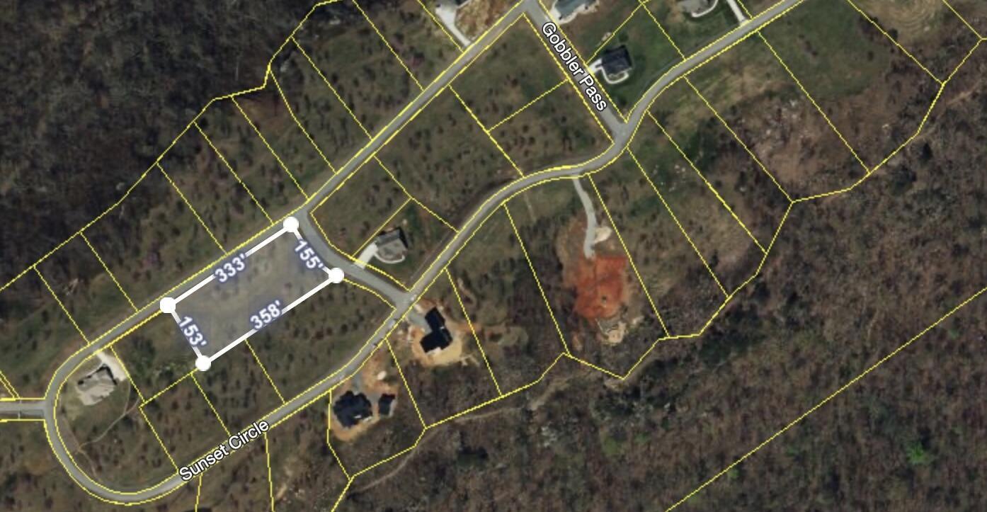 135 Sunset Circle Jasper, TN 37347 - Photo 22 of 49 Image 9-30-22 at 8.24 PM