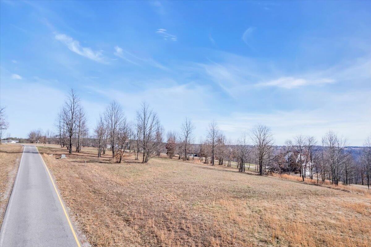 135 Sunset Circle Jasper, TN 37347 - Photo 10 of 49 09-DJI_0133