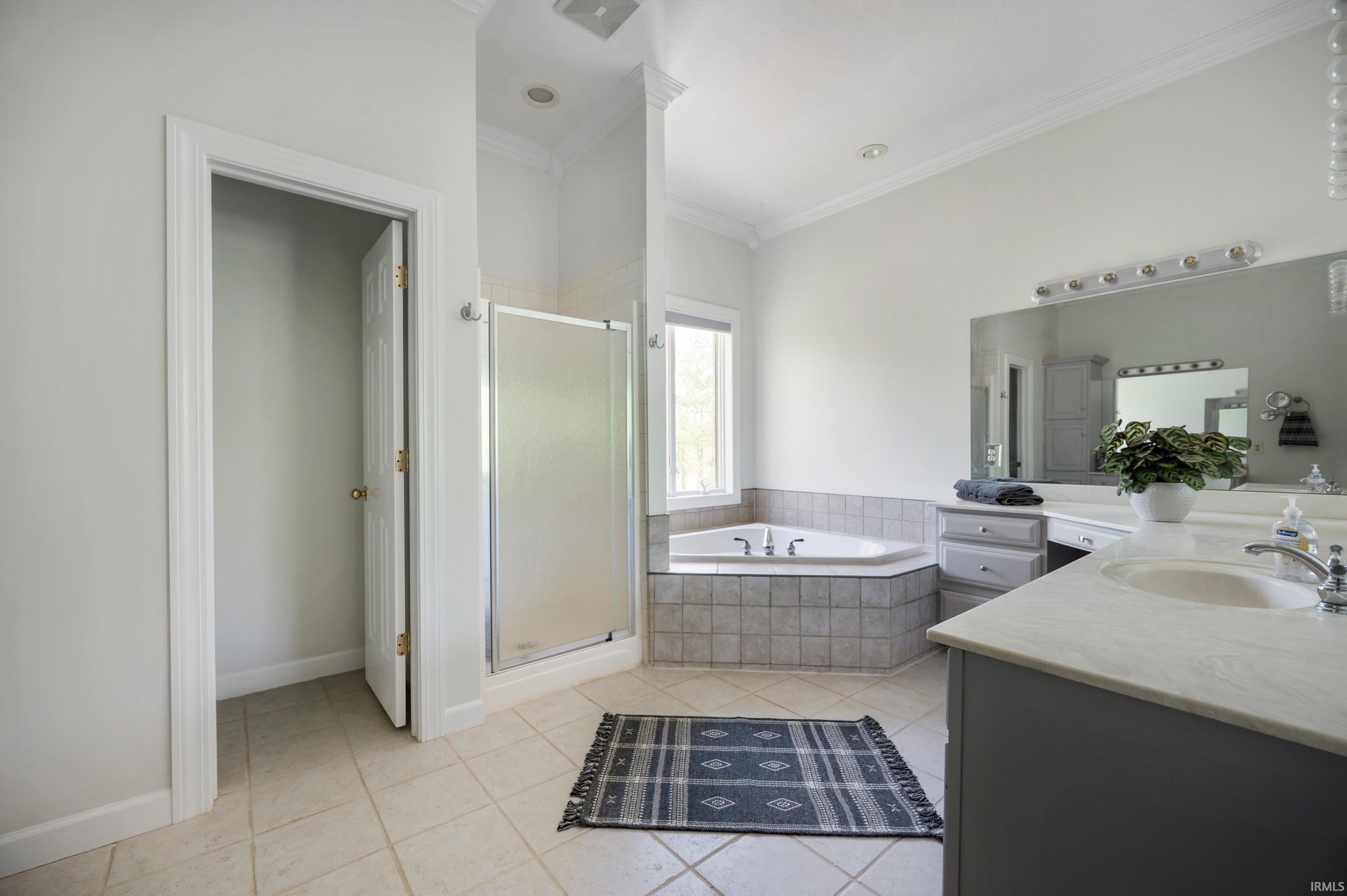7904 South 560 E Road Selma, IN 47383 - Photo 13 of 36 Gallery Image 13