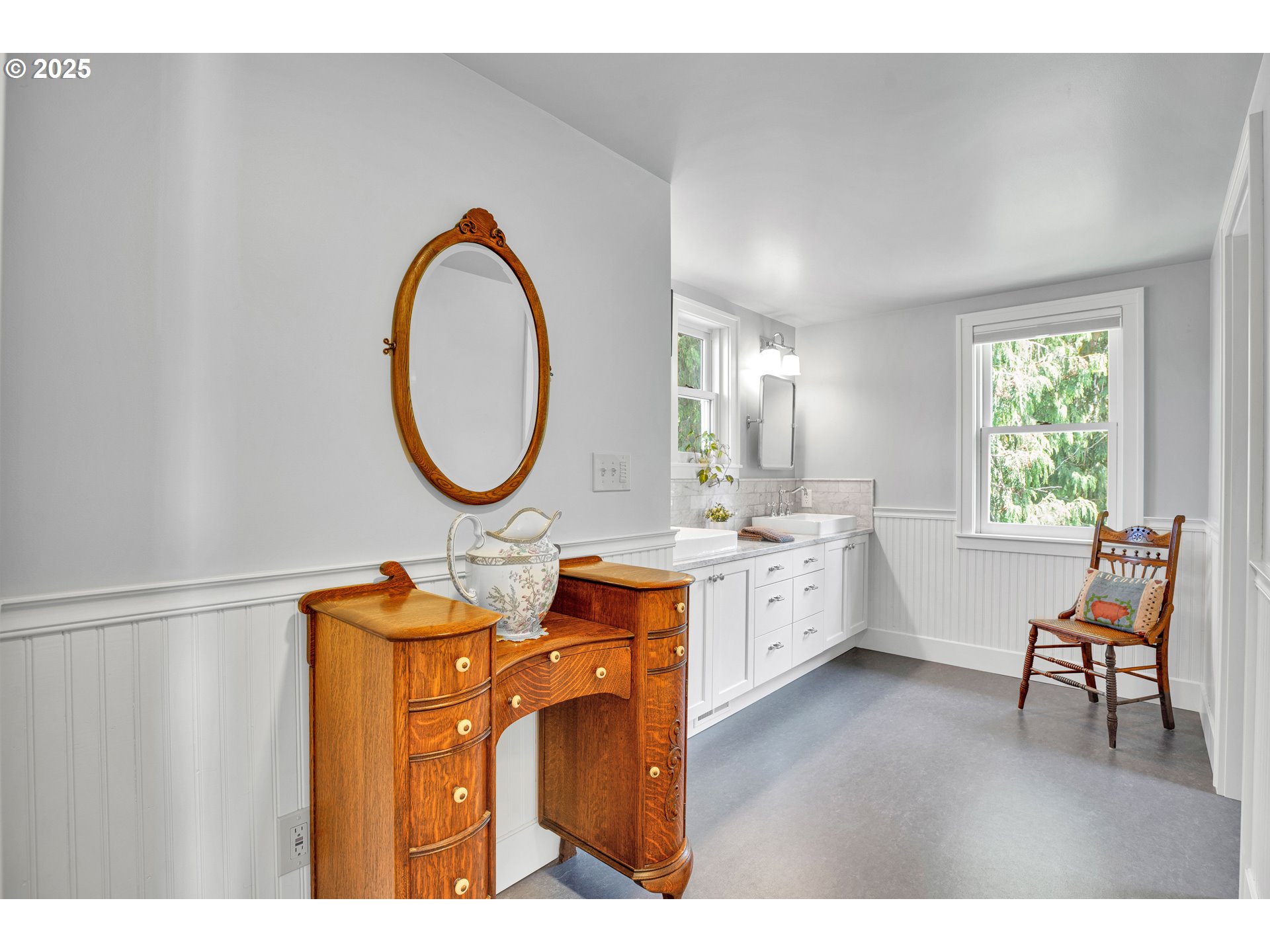 4800 Southwest Chestnut Place Beaverton, OR 97005 - Photo 25 of 47 Owner's Suite Bathroom