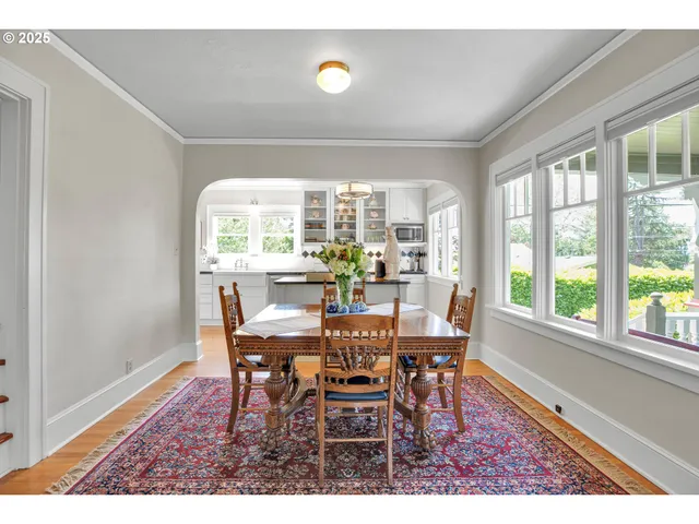 $949,000 | 4800 Southwest Chestnut Place, Beaverton, OR 97005