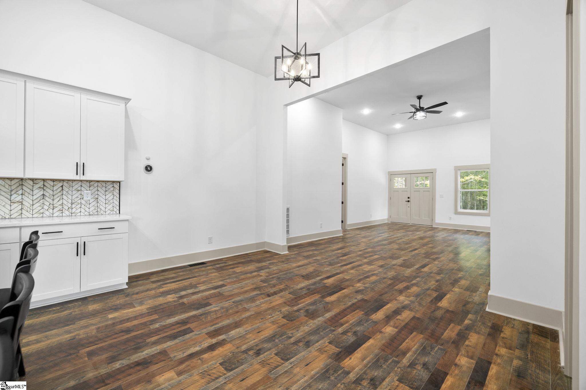 6025 Highway 101 Gray Court, SC 29645 - Photo 15 of 44