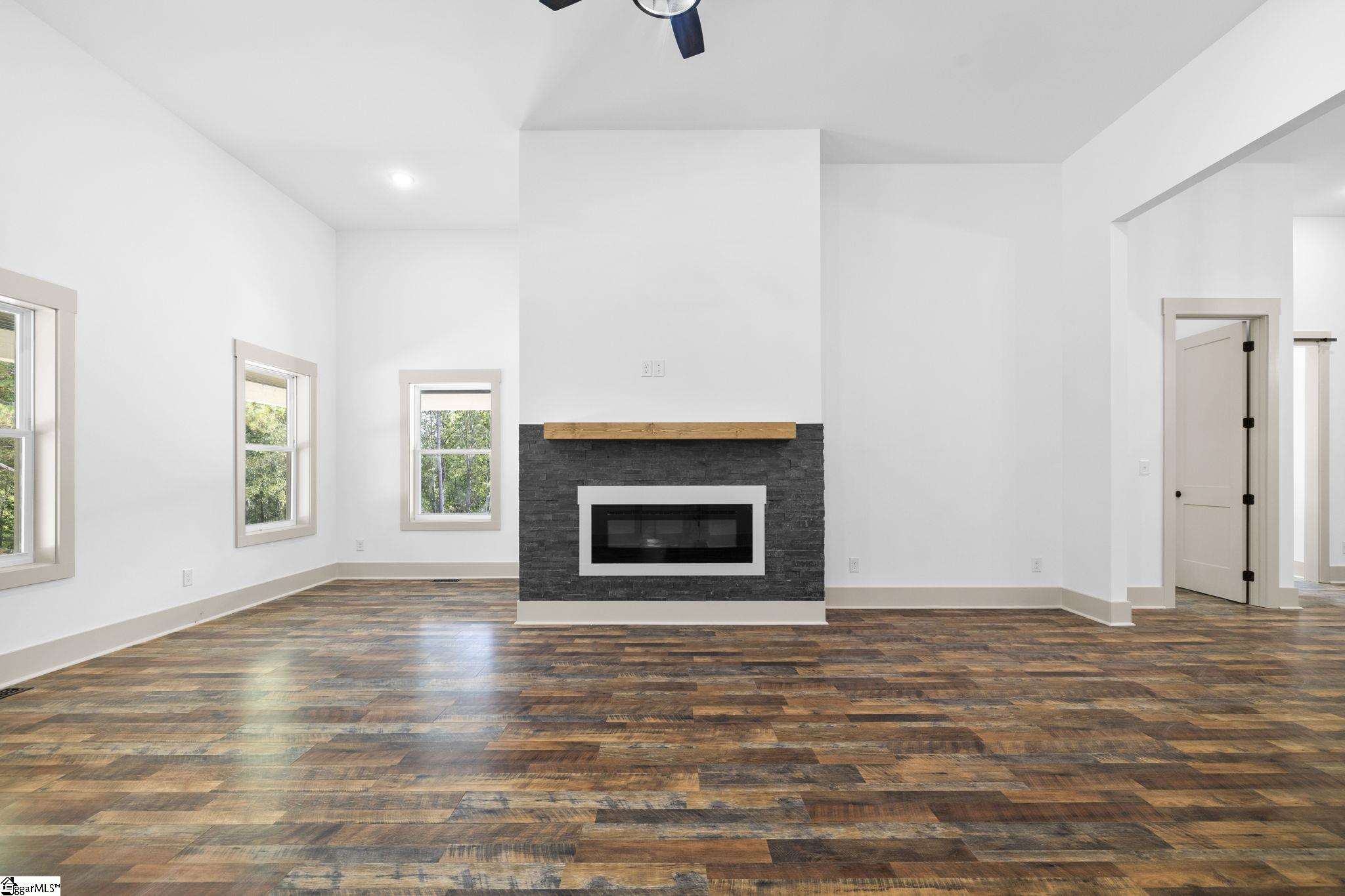 6025 Highway 101 Gray Court, SC 29645 - Photo 20 of 44