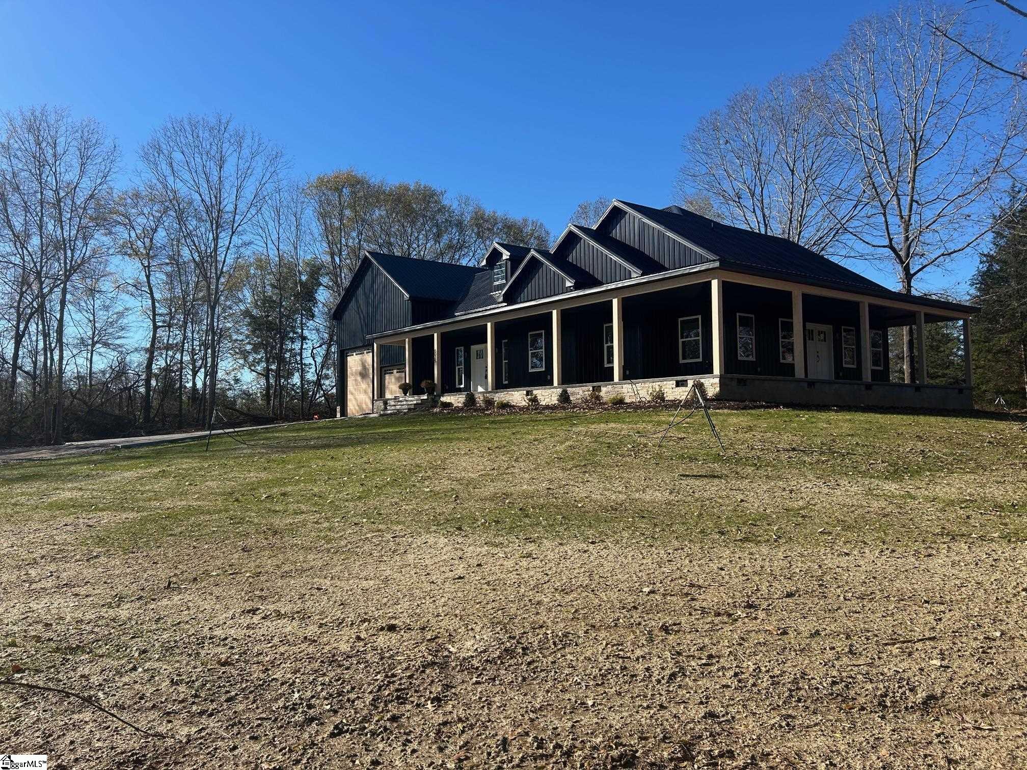 6025 Highway 101 Gray Court, SC 29645 - Photo 3 of 44