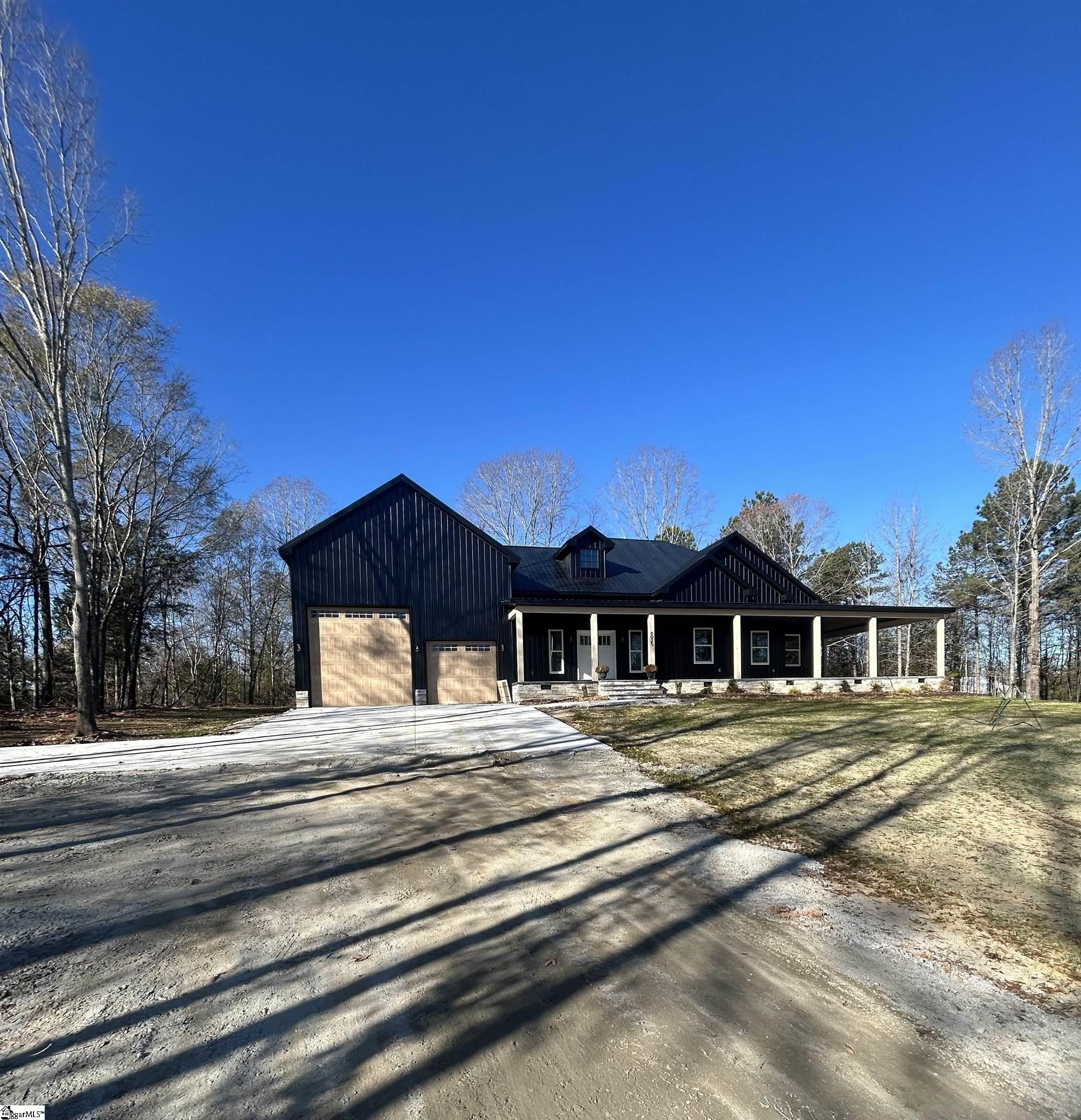 6025 Highway 101 Gray Court, SC 29645 - Photo 4 of 44