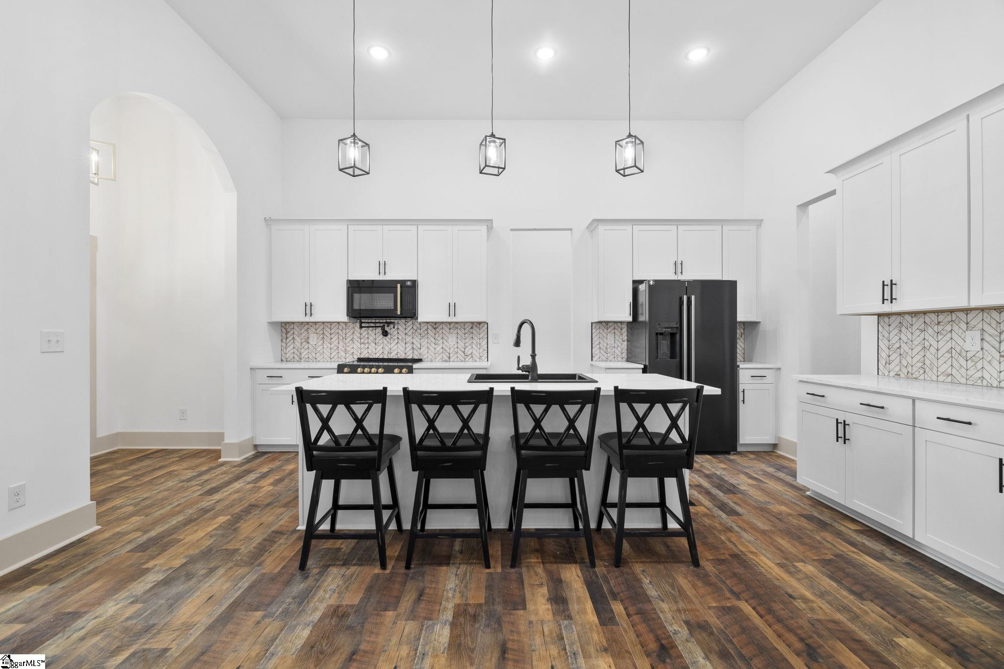 6025 Highway 101 Gray Court, SC 29645 - Photo 9 of 44