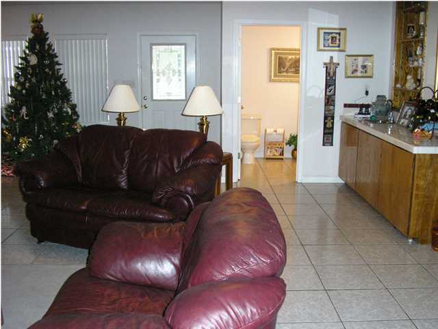 5628 Ryan Road Crestview, FL 32539 - Photo 8 of 21 Gallery Image 8