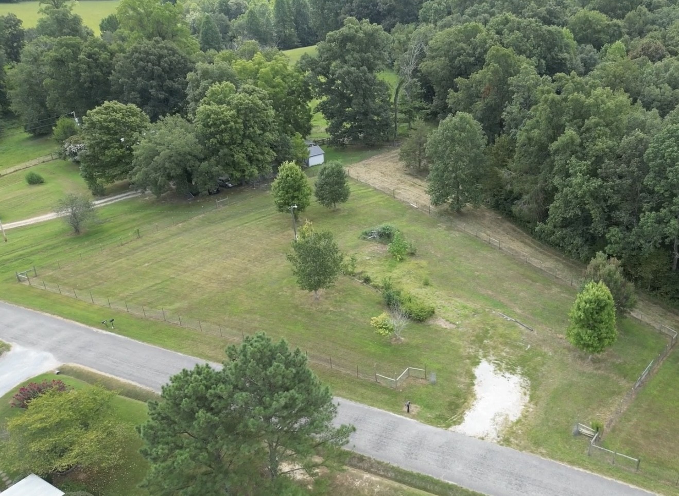 3395 Shouse Road Santa Fe, TN 38482 - Photo 54 of 73 a view of a back yard of a house