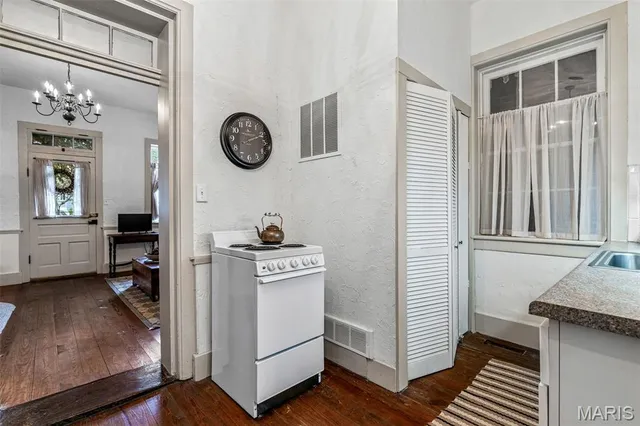 $245,000 | 159 North Main Street, Ste. Genevieve, MO 63670