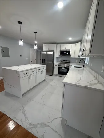 $2,800 | 23 Concannon Street, Providence, RI 02904
