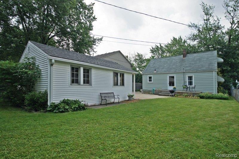 1610 Harvard Road Berkley, MI 48072 - Photo 18 of 23 DSC01315.JPG