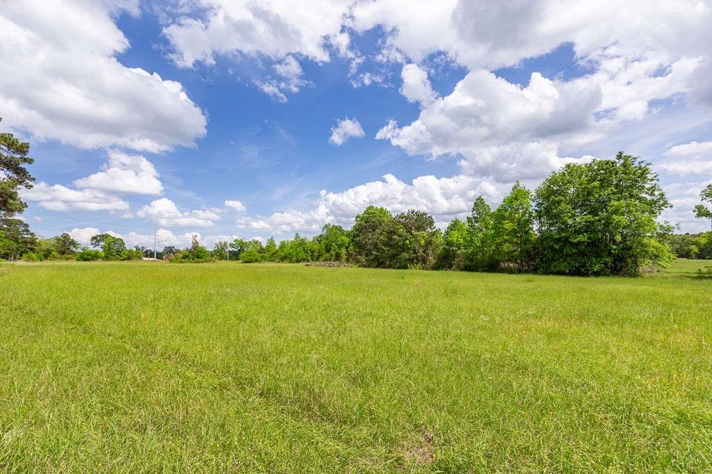 247 McCarty Road Lufkin, TX 75904 - Photo 3 of 9 a view of an ocean and beach