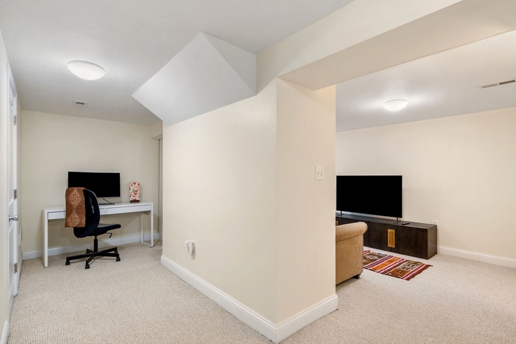 40 Ansonia Road Boston, MA 02132 - Photo 30 of 42 Gallery Image 30