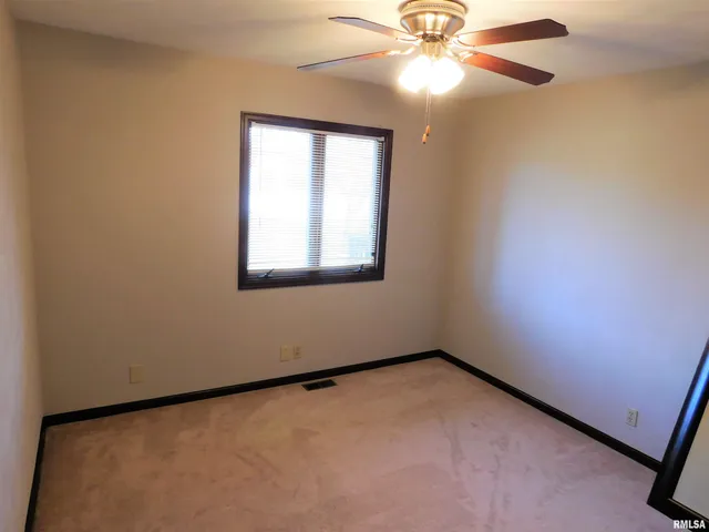 $1,680 | 1013 East Jackson Street, Morton, IL 61550