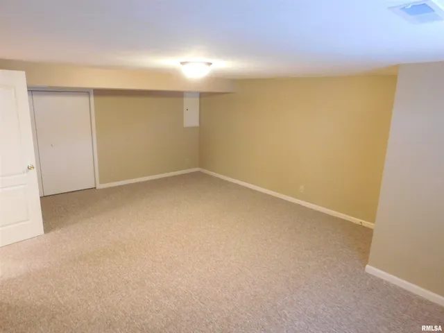 $1,680 | 1013 East Jackson Street, Morton, IL 61550