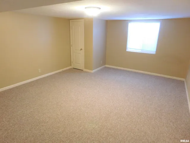 $1,680 | 1013 East Jackson Street, Morton, IL 61550