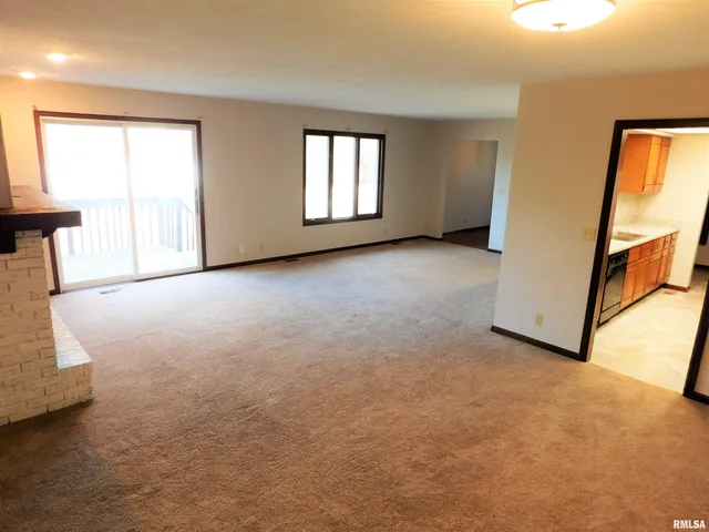 $1,680 | 1013 East Jackson Street, Morton, IL 61550