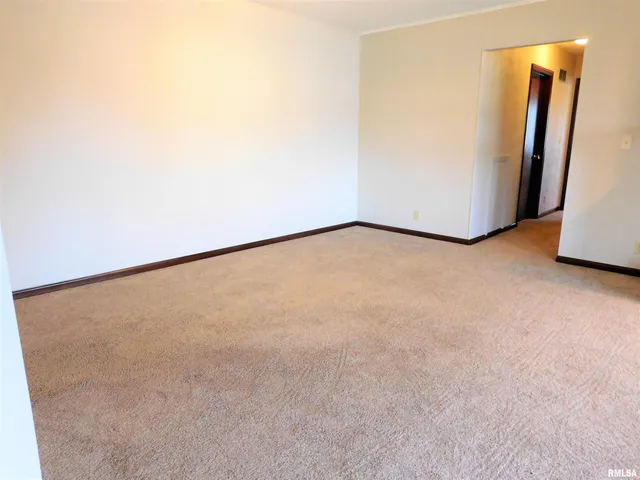 $1,680 | 1013 East Jackson Street, Morton, IL 61550