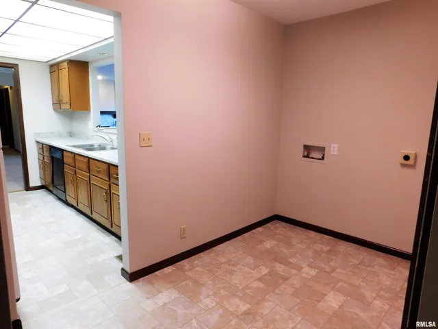 $1,680 | 1013 East Jackson Street, Morton, IL 61550