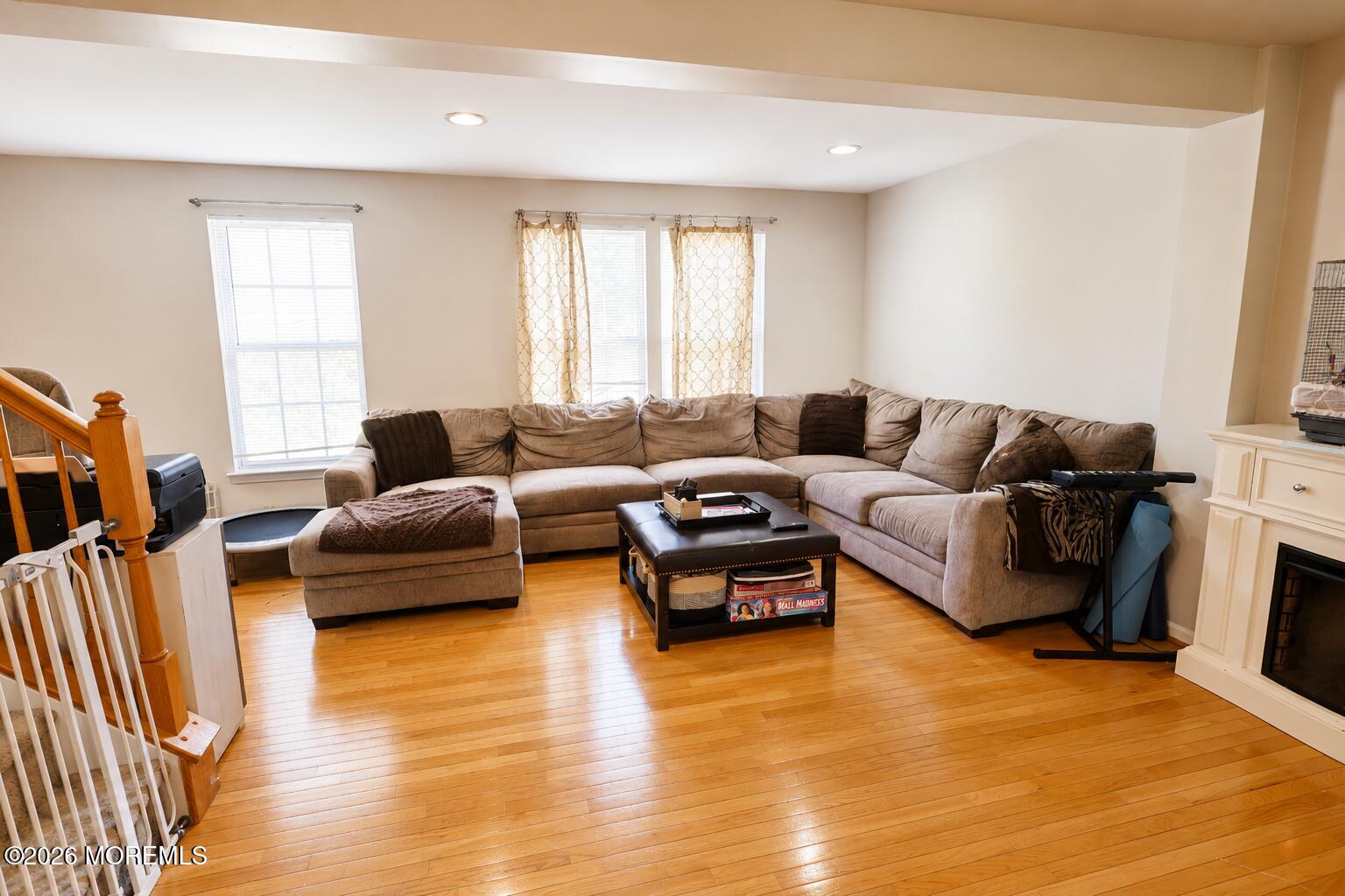 17 Abby Road Farmingdale, NJ 07727 - Photo 4 of 15 6