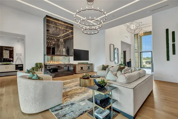 $8,400,000 | 1125 West Blondy Jhune Road, Lucas, TX 75002