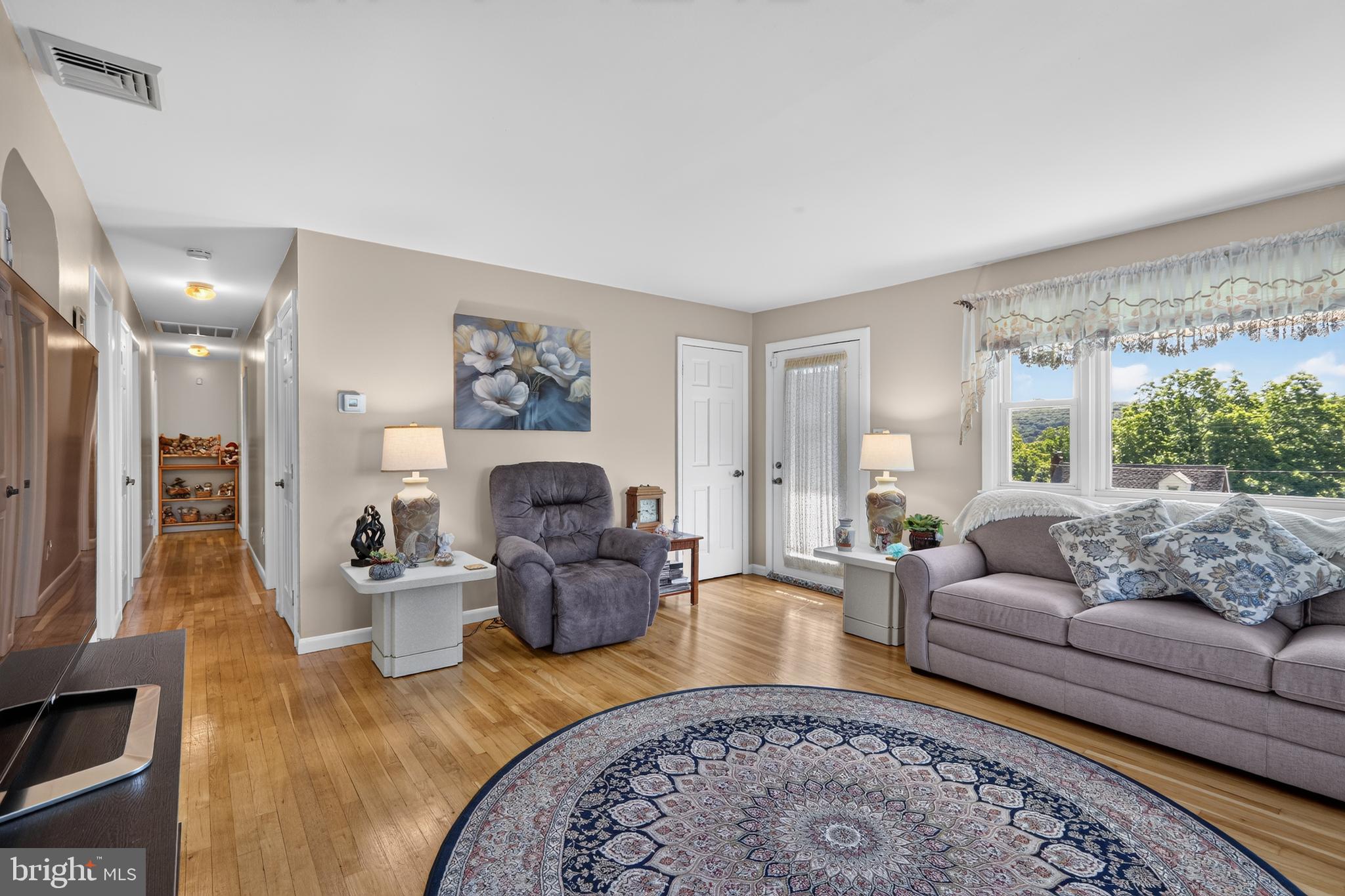 740 Public Road Bethlehem, PA 18015 - Photo 12 of 40