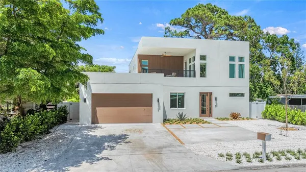 $2,290,000 | 2163 Waldemere Street, Sarasota, FL 34239