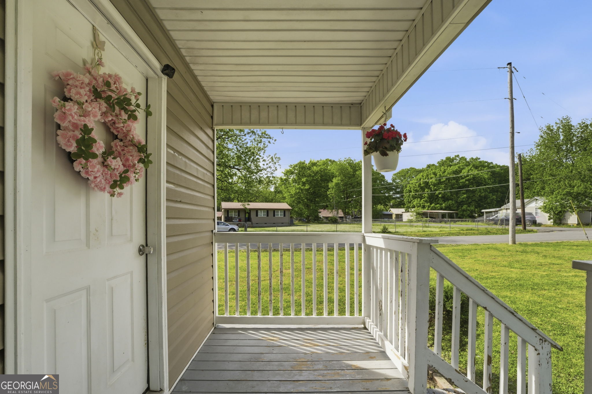 607 Thornton Street LaFayette, GA 30728 - Photo 4 of 25 a view of a deck with a backyard