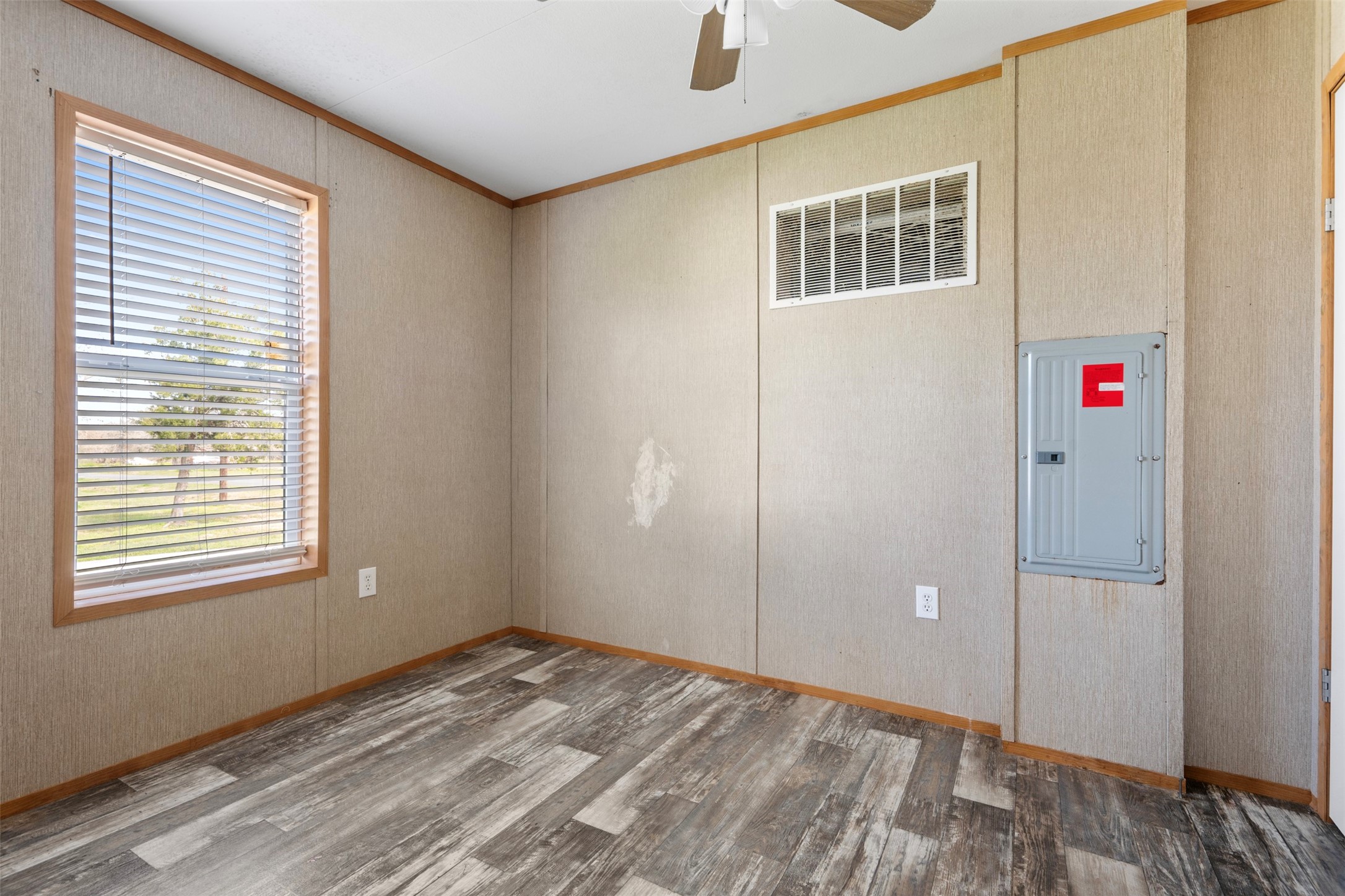 760 Blueberry Road Cove, TX 77523 - Photo 6 of 9