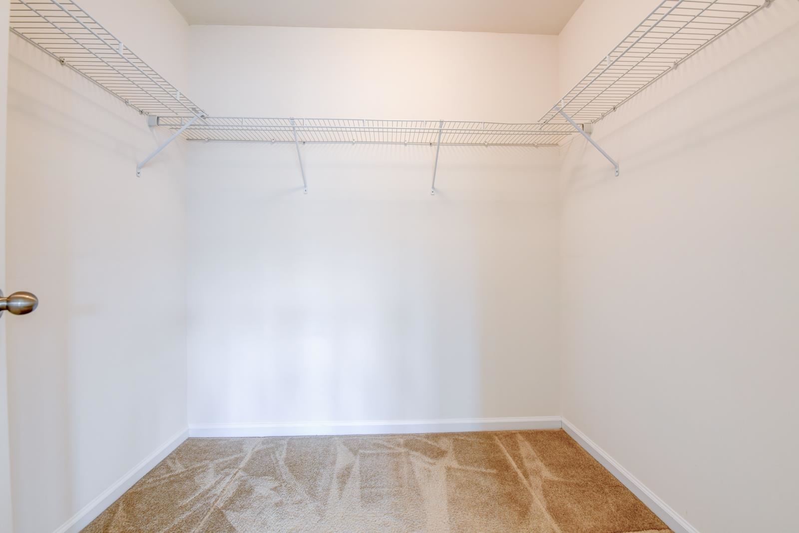 23 Creekside Court, Unit 23 Secaucus, NJ 07094 - Photo 28 of 38 a view of a small space