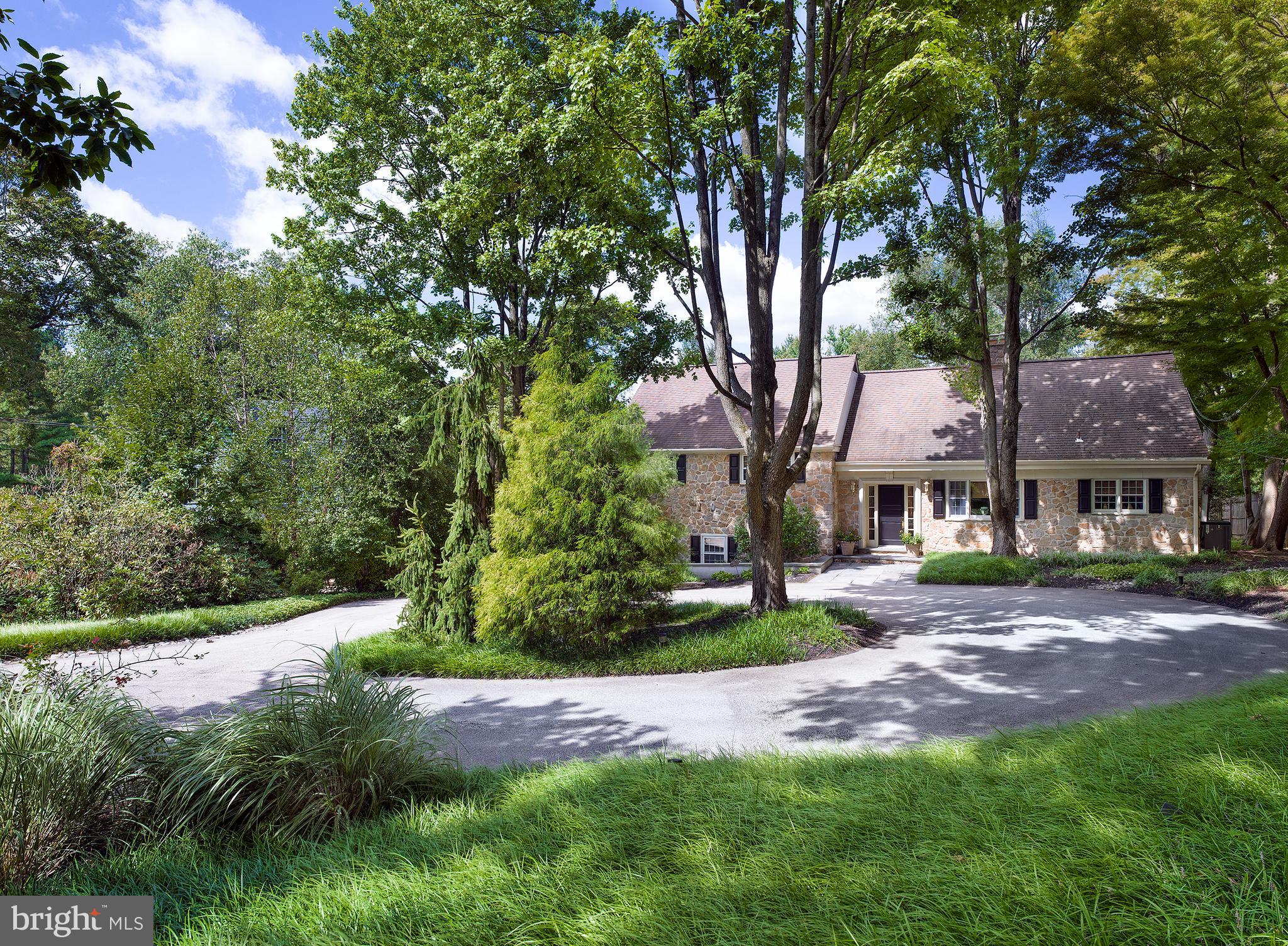 944 Summit Road Narberth, PA 19072 - Photo 3 of 34 Exterior